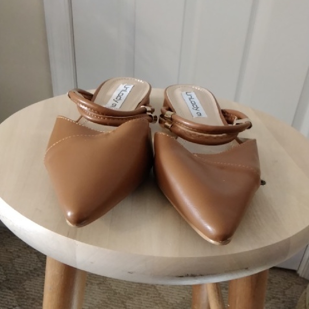 Shoes - Picture 1 of 6